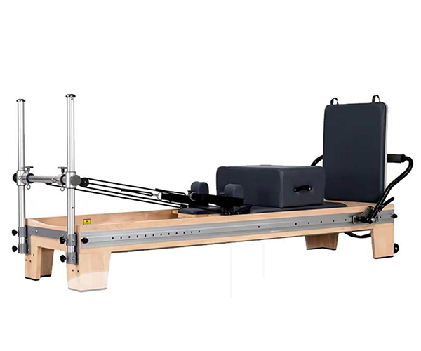 WM006FTR / Advanced Full Track Maple Reformer